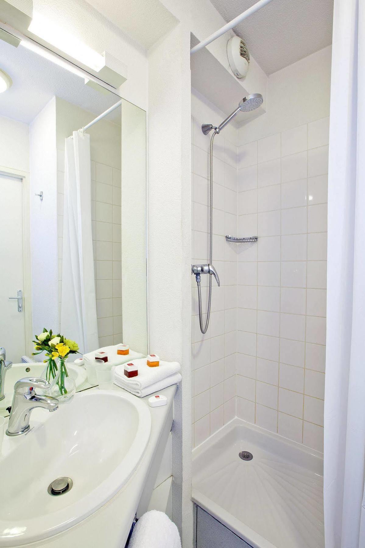 Sejours & Affaires Rouen Normandie Sotteville-lès-Rouen Exteriör bild